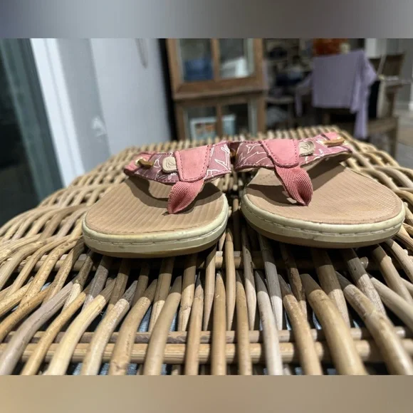Sperry women’s sandals pink and tan - Picture 3 of 5